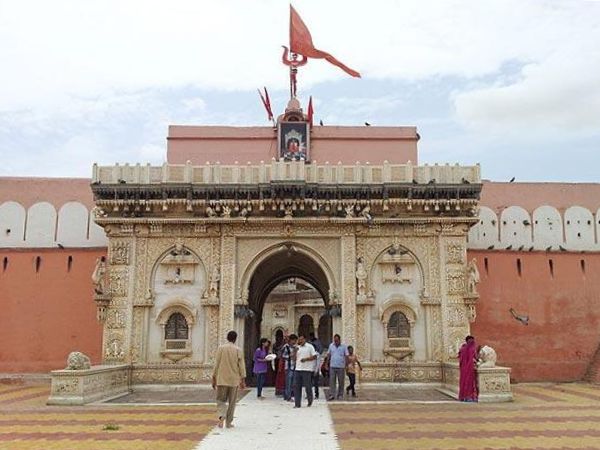 कर्णी माता मंदिर, बीकानेर